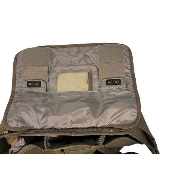 Think Tank Photo Retrospective 7M Shoulder Bag for DSLR/Mirrorless Cameras 219 - Picture 8 of 10